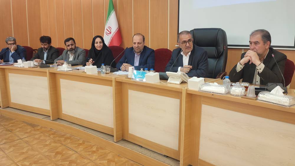 تاکید استاندار بر کنترل بازار گوشت و مصالح ساختمانی