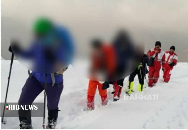 نجات کوهنوردان در ارتفاعات دریاچه تار دماوند