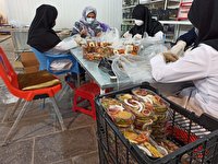 به همت طلاب جهادی؛ احیاء کارخانه بسته بندی میوه خشک در سی سخت