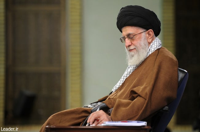 تسلیت رهبر انقلاب درپی درگذشت همسر آیت‌الله استادی 