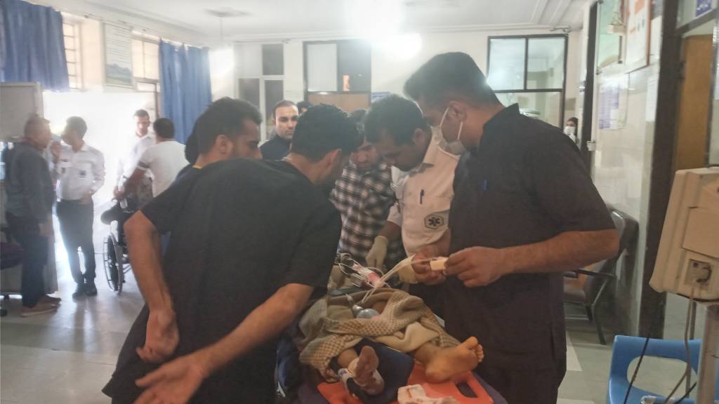 حادثه برای اتوبوس زائران حرم بی بی حکیمه(س) در گچساران حادثه برای اتوبوس زائران حرم بی بی حکیمه(س) در گچساران