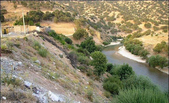 شناسایی ۵ کانون آلودگی رودخانه بشار در یاسوج 