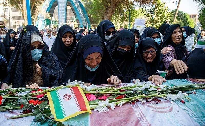 خاکسپاری سه شهید گمنام در کهگیلویه و بویراحمد