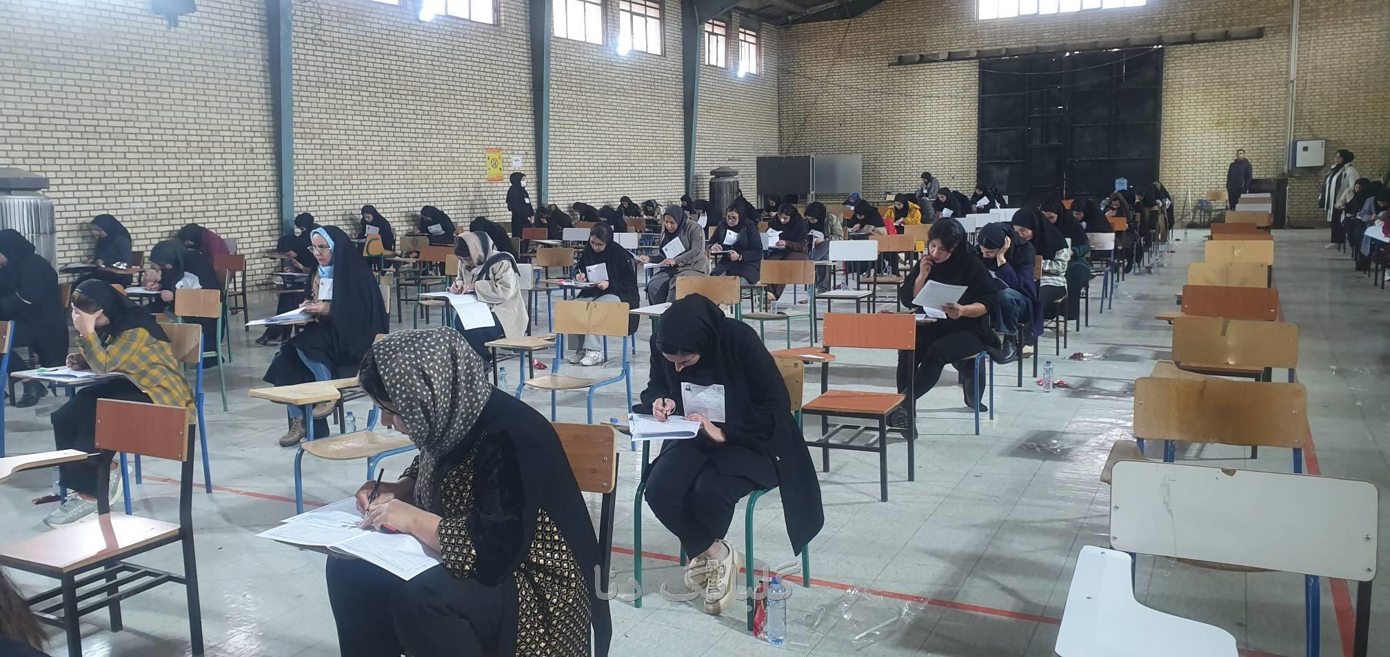 آزمون استخدامی دهیاریها در استان برگزار شد