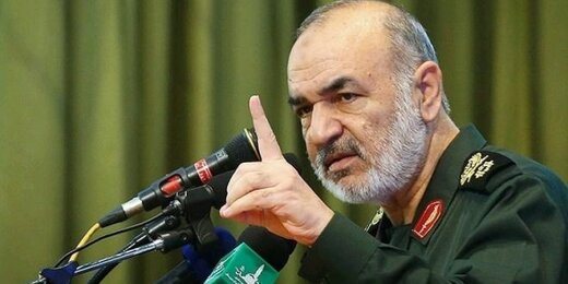 فرمانده کل سپاه : بسیج در جراحی اقتصادی آغاز شده به کمک مردم بیاید فرمانده کل سپاه : بسیج در جراحی اقتصادی آغاز شده به کمک مردم بیاید
