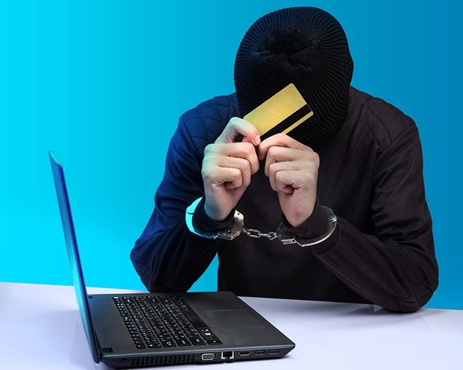 هشدار پلیس فتا درباره اجاره دادن کارت‌های بانکی