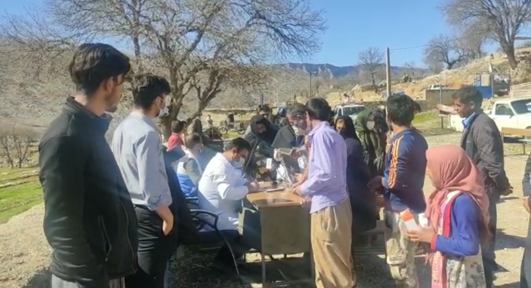 ارئه خدمات گروه جهادی شهید پرچی به روستاهای دور دست لوداب 