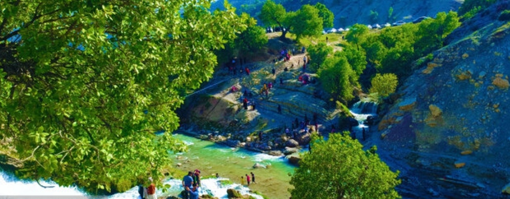 آبشاری زیبا و دیدنی  «کورل» در کهگیلویه