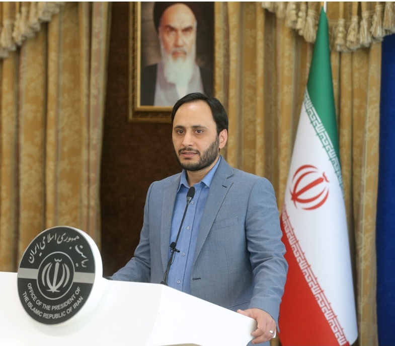  ساعت کار کارمندان در ماه رمضان کم شد